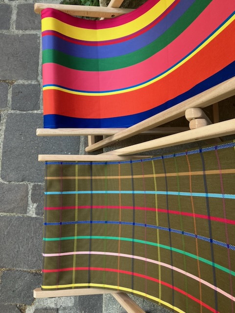 Chiliennes en toile rayée multicolore